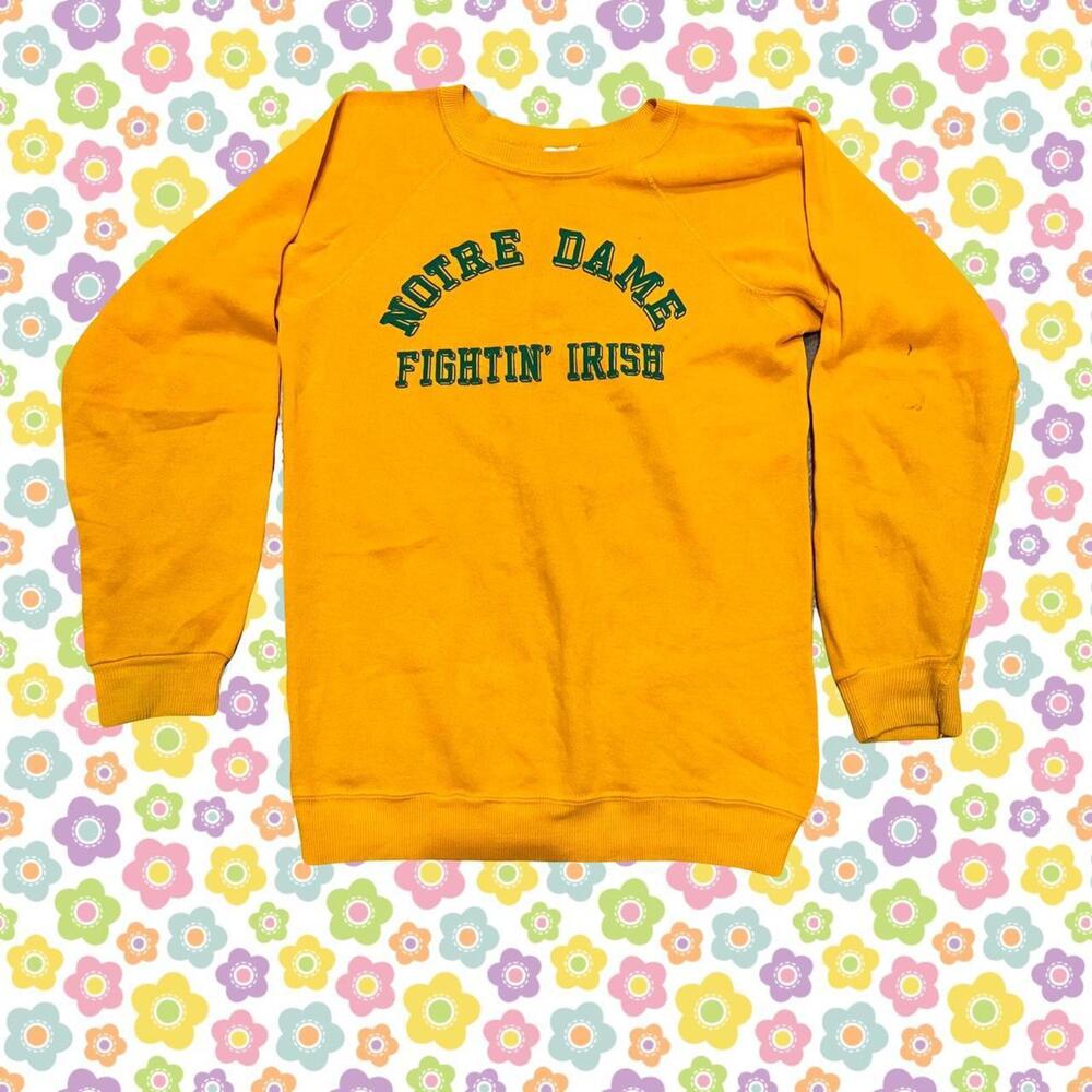 Vintage 60s/70s Notre Dame fightin’ Irish Spellout sweater